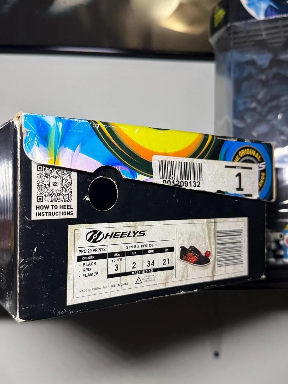 Like New Y2K 2000s Heelys Boys Pro 20 Print Shoes Embroidered Flames With Box